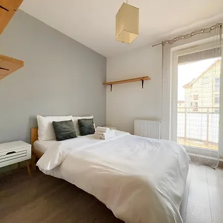 Muchobor Wielki Spacious By Bookinghost Apartman Wrocław