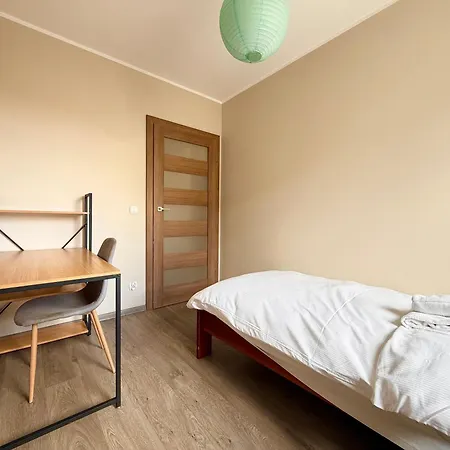 Muchobór Wielki Spacious By Bookinghost Apartamento *